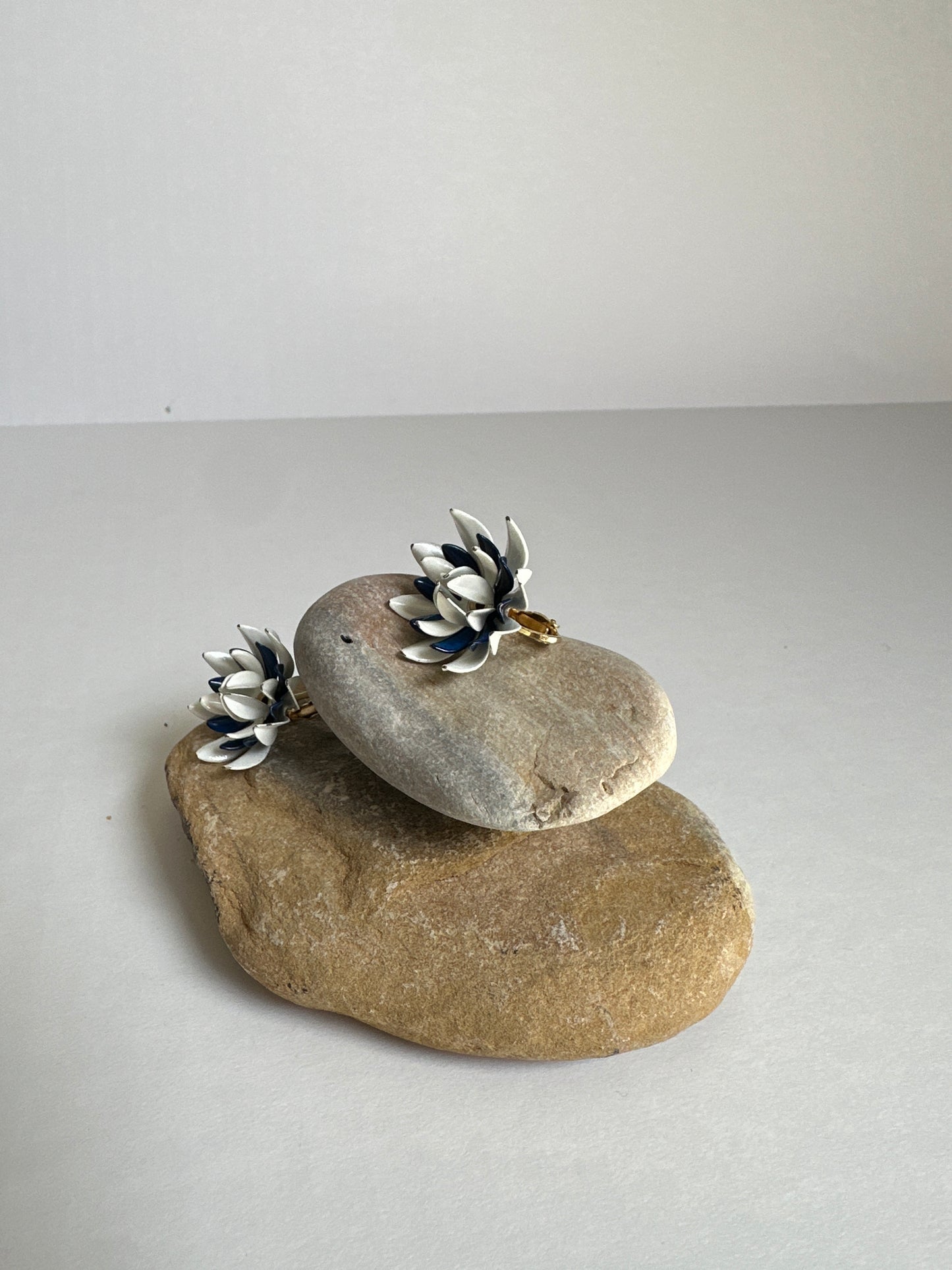Vintage Navy & White Enamel Flower Cluster Clip-On Earrings