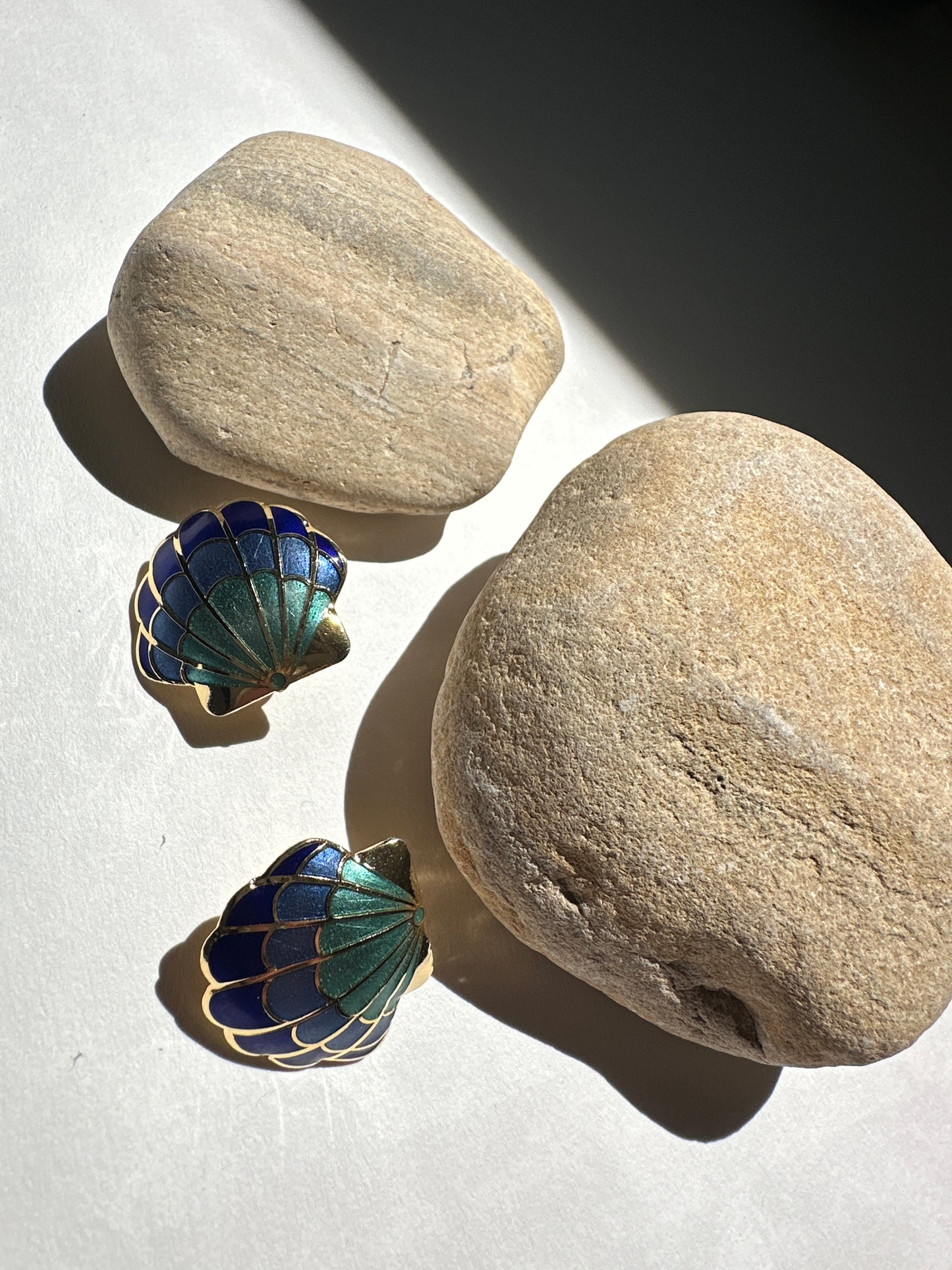Vintage Cloisonné Scallop Shell Earrings in Teal & Cobalt