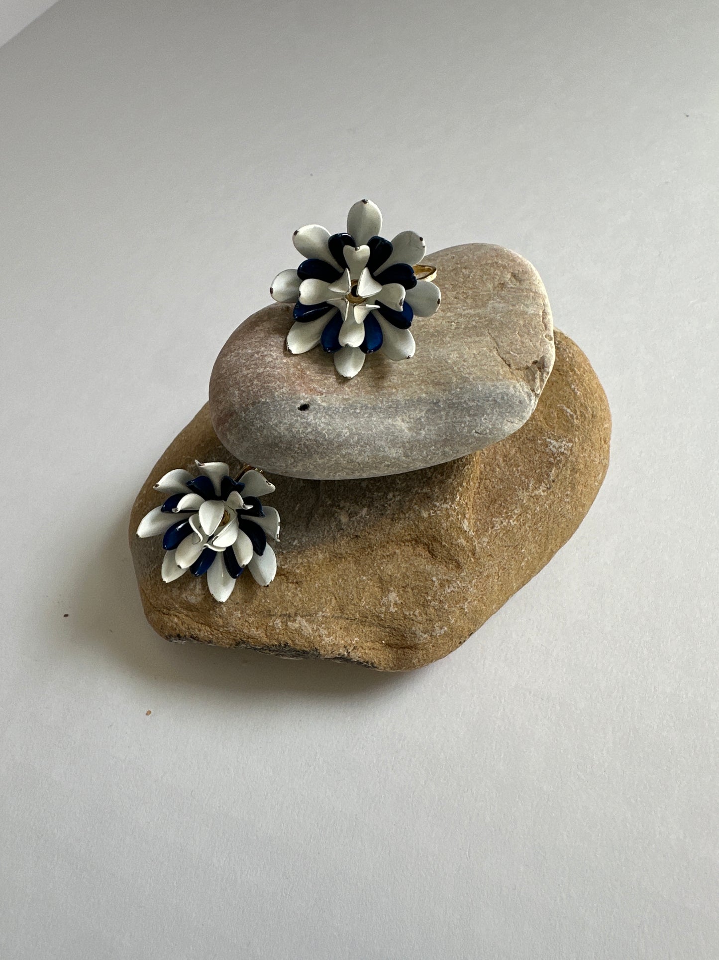 Vintage Navy & White Enamel Flower Cluster Clip-On Earrings