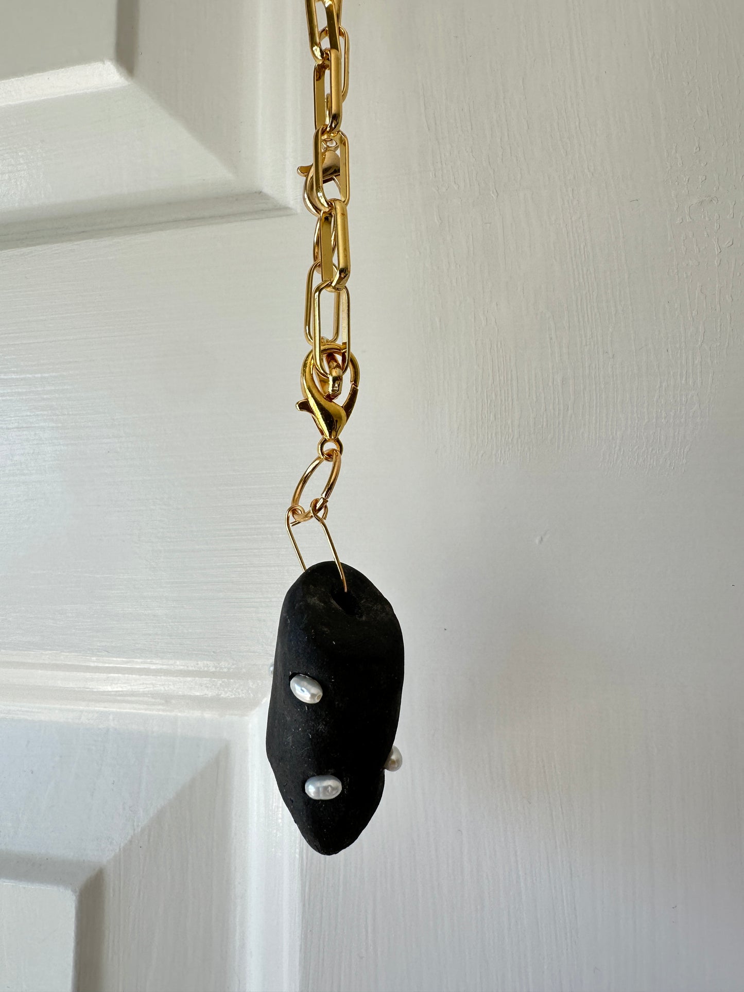 Black Ceramic Form & Small Pearl Pendant on Gold Paperclip Chain