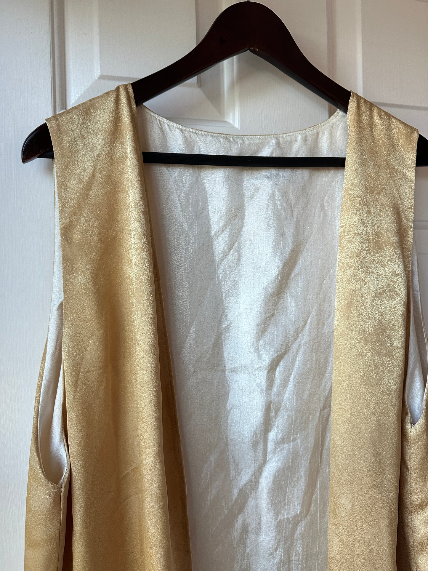 Vintage silk sleeveless robe duster