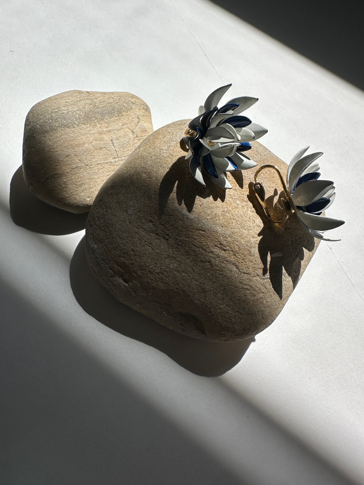 Vintage Navy & White Enamel Flower Cluster Clip-On Earrings