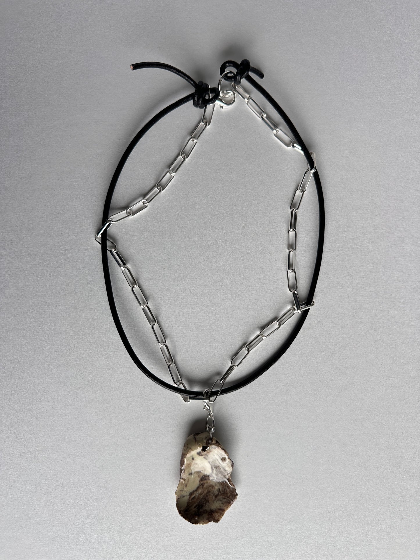 Fossil Chain + Leather Chord