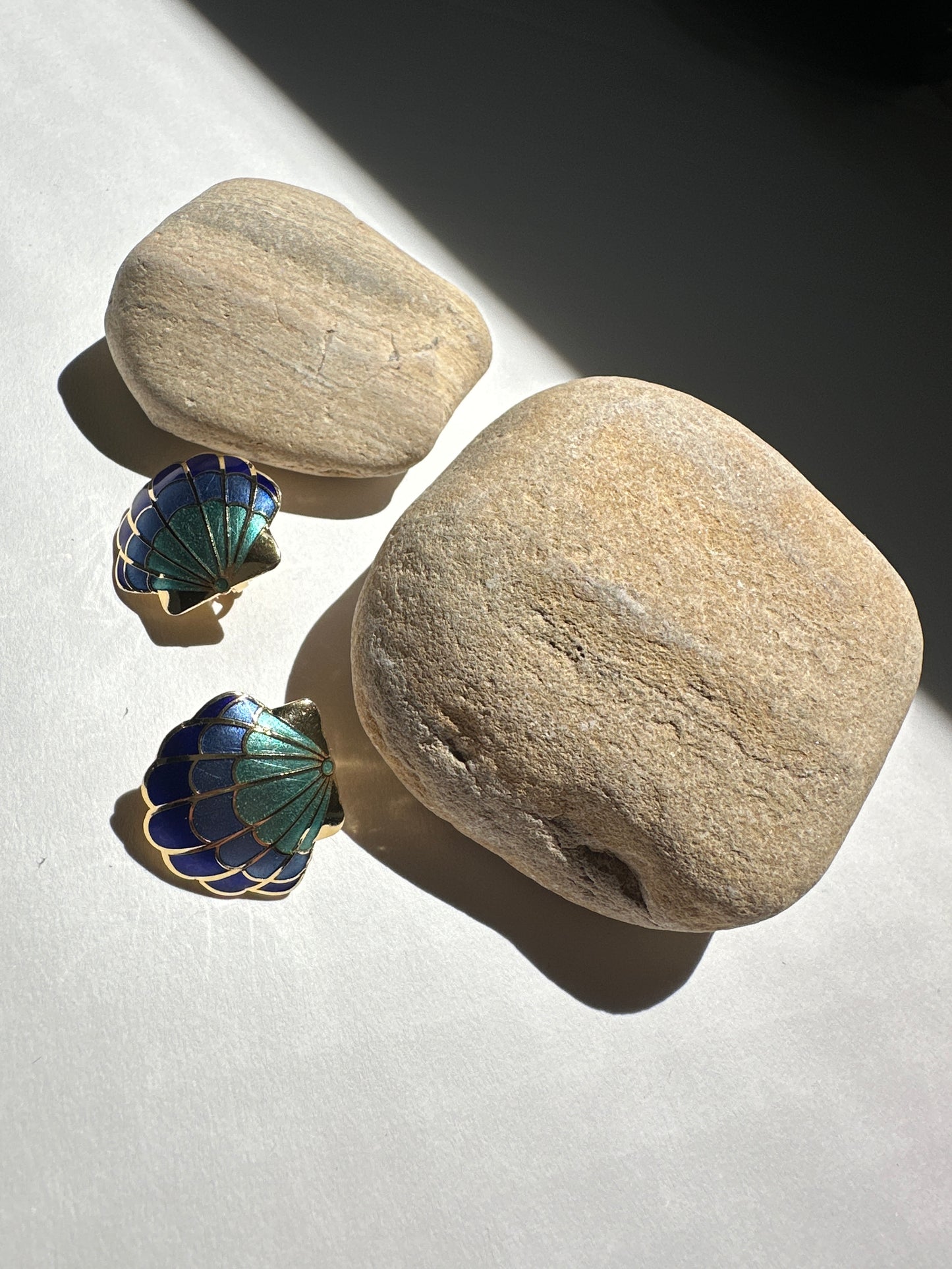 Vintage Cloisonné Scallop Shell Earrings in Teal & Cobalt